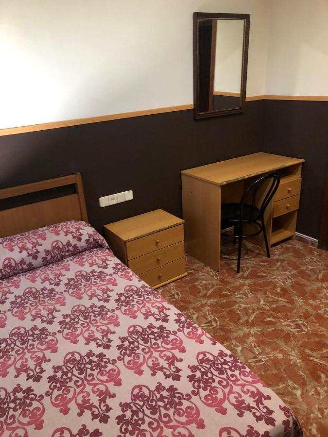 Hotel Манисес Экстерьер фото